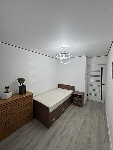 4 ком: 2 комнаты, 47 м², 104 серия, 4 этаж, Евроремонт — 1