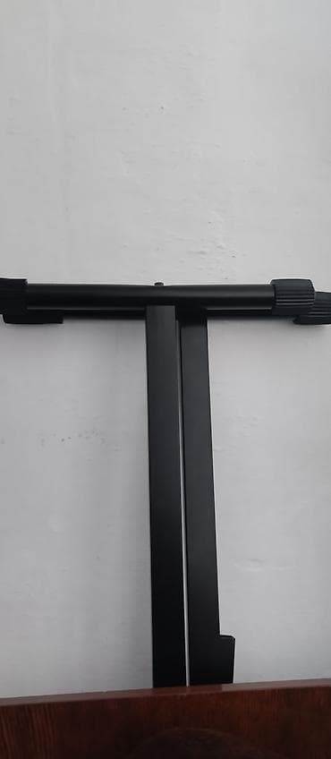 продать гитару: Синтезатор Yamaha PSR-E263 + пара акустических колонок Синтезатор: - — 3