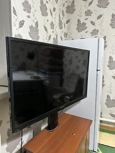 магнитолы на авто: Телевизор Samsung, диагональ около 32–34". Особенности и функции: - — 4