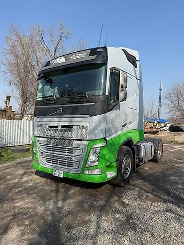 trailer: Тягач, Volvo, Без прицепа — 2