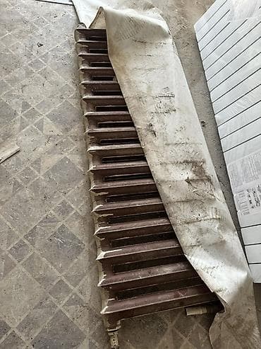 Радиаторы, батареи: Продаю чугунные батареи
Сняты с частного дома после ремонта — 2