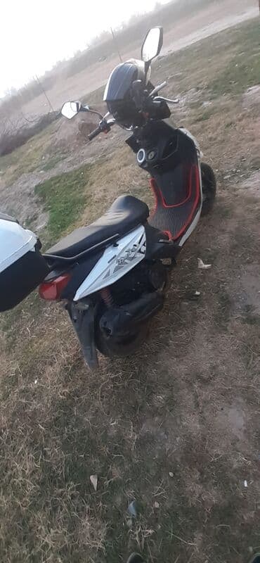 меняю на дом: M8, 150 куб. см, Бензин, Б/у — 4