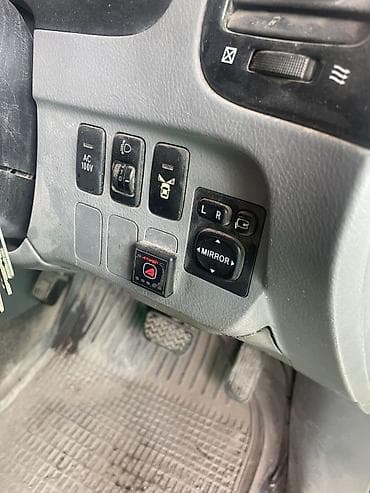 купить ав: Toyota Ipsum: 2002 г., 2.4 л, Автомат, Газ, Минивэн — 7