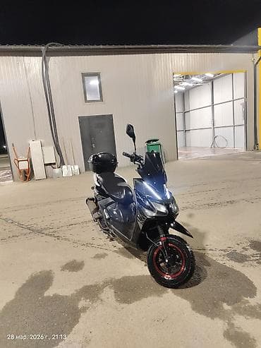 motor cycle: Тип скутера 150 куб. см, Бензин, Б/у — 4