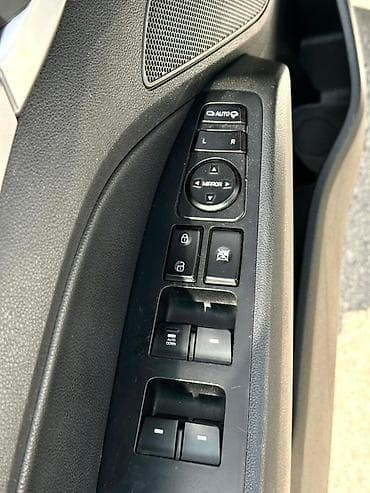 Продажа авто: Hyundai Avante: 2019 г., 1.6 л, Автомат, Бензин, Седан — 10