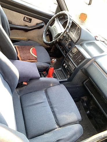 Audi 100: 1990 г., Механика, Седан — 2