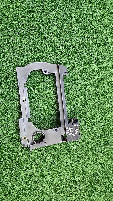 bmw 540 e34: Рамка багажника левая е39 Г1999 В отличном состоянии, очень большой — 2