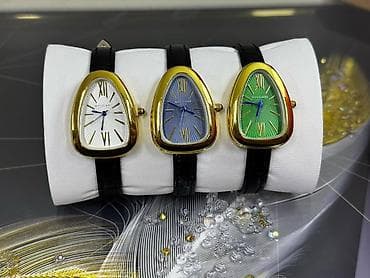 запястье: Классические часы часы, Женские — 1