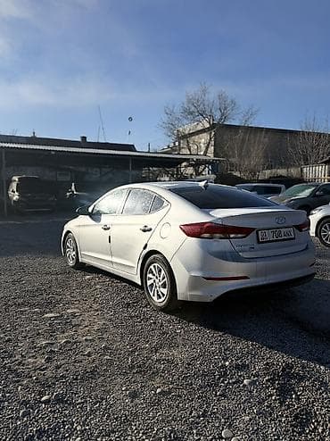 elantra 2017: Hyundai Elantra: 2017 г., 2 л, Бензин, Седан — 5