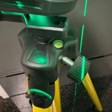 оптический нивелир: ЛАЗЕРНЫЙ УРОВЕНЬ Фирмы: DECO 4Д 16линий Полный комплект: Пульт — 6