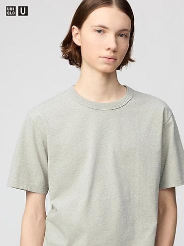 футболка юникло мужская: Футболка UNIQLO U - Лаконичный дизайн с круглым вырезом - Прямой — 1