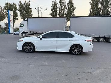 bmw 2: Toyota Camry: 2019 г., Автомат, Бензин, Седан — 10