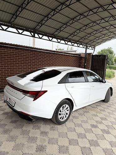 eclipse cross: Hyundai Avante: 2021 г., 1.6 л, Газ — 4