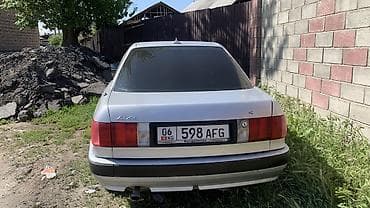 Продажа авто: Audi 80: 1992 г., 2 л, Механика, Бензин, Седан — 5