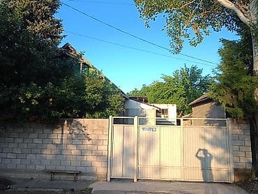 Продаётся жилой дом со всеми условиями с ремонтом с большим двором и at lalafo.kg Продаётся жилой дом со всеми условиями с ремонтом с большим двором и