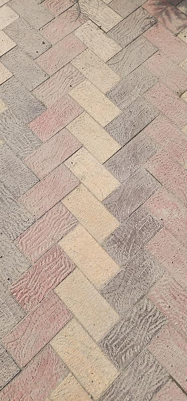 Срочно продаю Тротуарная плитка «Ёлочка» (прямоугольник) 50м² -