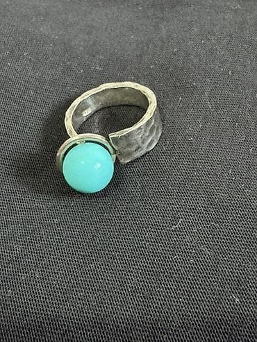 Серебряное кольцо с бирюзовой вставкой Ручной работы.Эксклюзив -