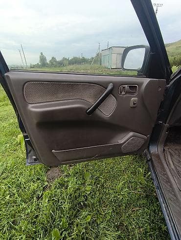 byd plus: Ford Maverick: 1996 г., Внедорожник — 5