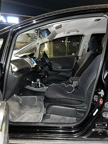 lexus es 300 2003: Honda Fit: 2013 г., Хэтчбэк — 8