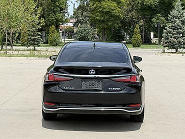 Транспорт: Lexus ES: 2020 г., Автомат, Гибрид — 6