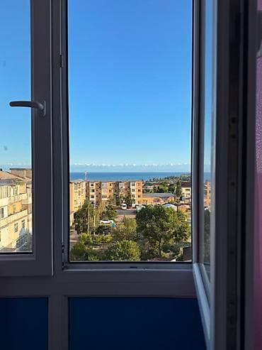 номера в иссык куле: 3 комнаты, 62 м², 105 серия, 105 серия, 4 этаж, Косметический ремонт — 5