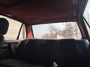 жугули сатам: BMW 3 series: 1988 г., 2 л, Кол менен иштөөчү, Бензин, Седан — 8