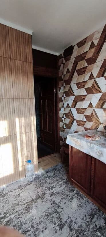 продаю пол дома район рабочий городок: 1 комната, 39 м², 104 серия, 3 этаж, Евроремонт — 4