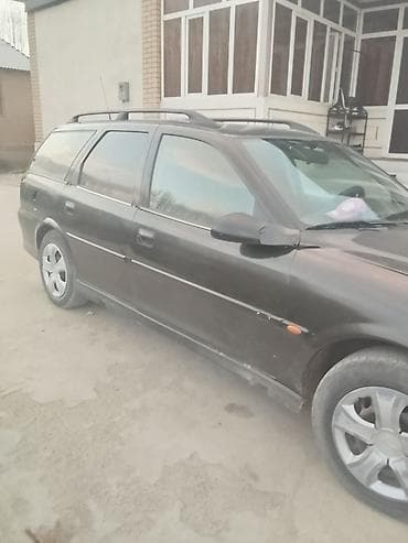 range rover vogue: Opel Vectra: 2026 г., 1.6 л, Механика, Бензин, Лимузин — 5