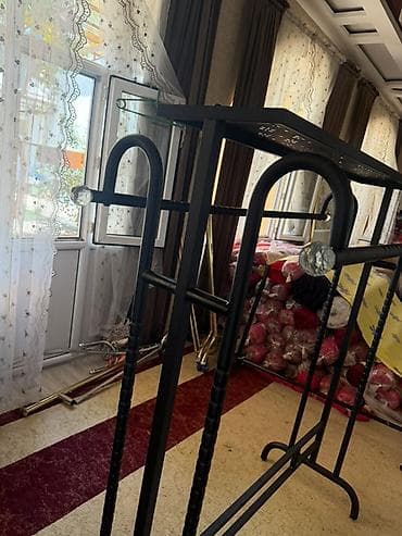 Дом и сад: Металлическая напольная вешалка-стойка с верхней полкой - Материал — 2