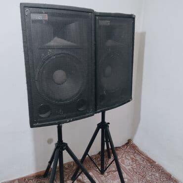 лампа для монитора: Б/у, Концертный, Есть усилитель, Каналов: 8, Разъем: XLR, Есть эквалайзер — 2