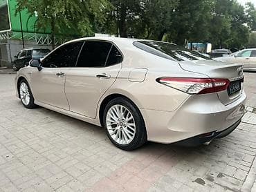 crown 2018: Toyota Camry: 2018 г., 2.5 л, Вариатор, Гибрид, Седан — 4