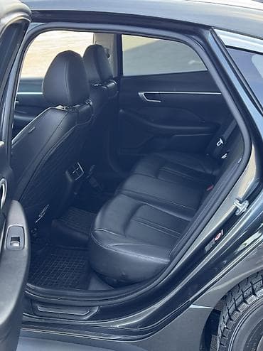 Продажа авто: Hyundai Sonata: 2019 г., 2 л, Автомат, Газ, Седан — 7