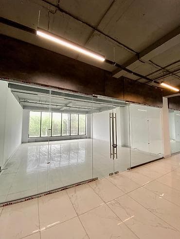 сдается ателье: Аренда офисов, 75 м², В жилом комплексе — 4