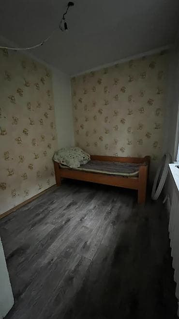 49: 3 комнаты, 49 м², Хрущевка, 1 этаж, Старый ремонт — 3