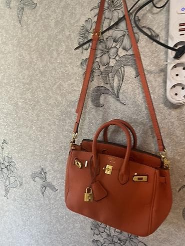 Сумки: Сумка-тоут в стиле Kelly/Birkin, оранжевого цвета. Характеристики: - — 5