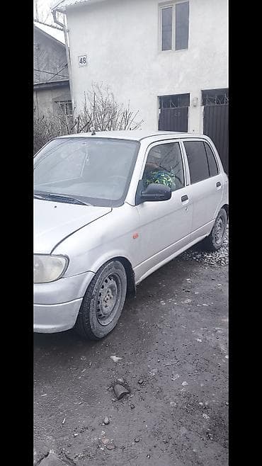 fort focus: Toyota Duet: 2002 г., 1 л, Механика, Бензин, Хэтчбэк — 4