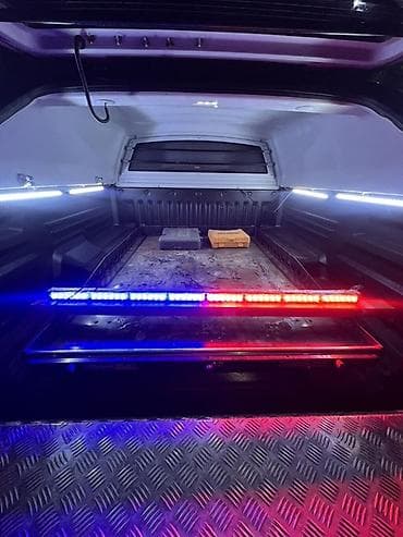 LED световые балки/строб-линейки для автомобиля Описание: - Комплект