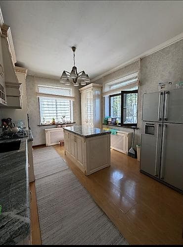 остановка: 🏠 Срочно!!! Продается 3 уровневый дом рядом с центром. 📍 Район — 3