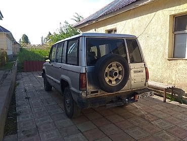 e klass: Isuzu Trooper: 1986 г., 2.8 л, Механика, Бензин, Внедорожник — 2