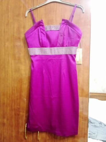 платье на одно плечо с длинным рукавом: Вечернее платье, Коктейльное, Длинная модель, Трикотаж, С рукавами, Стразы — 9