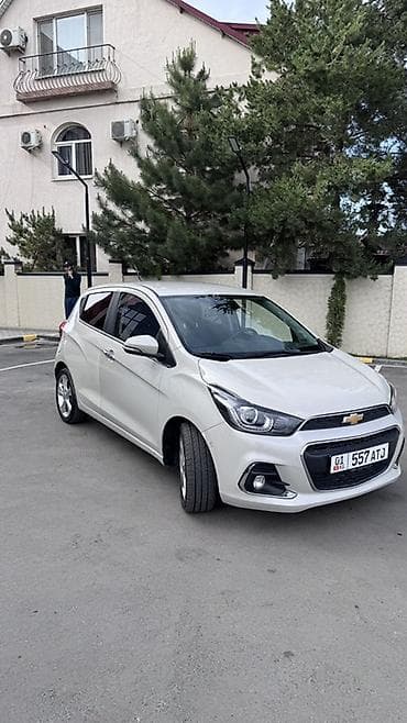 Продажа авто: Chevrolet Spark: 2017 г., 1 л, Автомат, Бензин, Хэтчбэк — 2