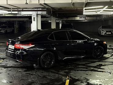 bmw e90: Toyota Camry: 2019 г., 2.5 л, Автомат, Бензин, Седан — 3