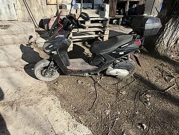 пластик на скутер м8: Скутер/мопед 50–150 см³ (китайского семейства) в городском стиле. - — 3