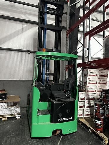 требуется водитель погрузчик: Требуется водитель ричтрака на склад. Требования: 1. Опыт работы на — 1