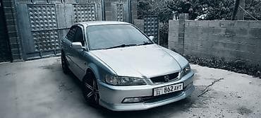 Honda Accord: 2001 г., 1.8 л, Автомат, Бензин, Седан at lalafo.kg Honda Accord: 2001 г., 1.8 л, Автомат, Бензин, Седан