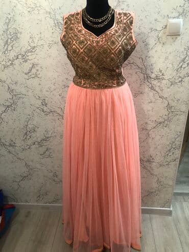 прокат карнавальных костюмов в бишкеке бишкек: Вечернее платье, Длинная модель, С рукавами, Стразы, XS, S, M — 25