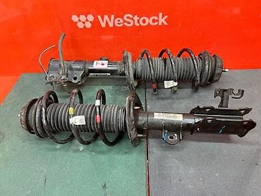 moning: Комплект амортизаторов Kia 2018 г., Б/у, Оригинал — 1