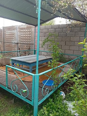 продам раскладушку: Продаю кровать 400 сом и тапчан размер 3/2.60 цена 24 минКровать с — 6