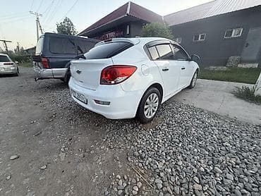 shevrolet captiva: Chevrolet Cruze: 2012 г., 1.6 л, Автомат, Бензин, Хэтчбэк — 3