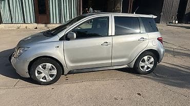 е34 2 5: Toyota Ist: 2002 г., Хэтчбэк — 3